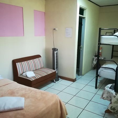 Belis Apartment Alajuela ภายนอก รูปภาพ