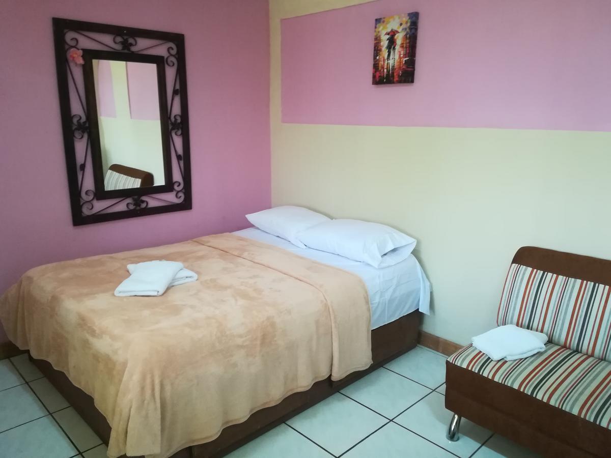 Belis Apartment Alajuela ภายนอก รูปภาพ