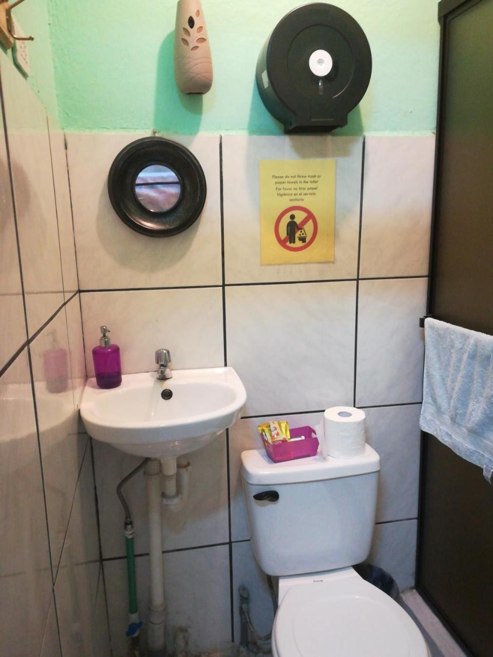 Belis Apartment Alajuela ภายนอก รูปภาพ